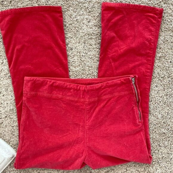 Free People/Anthropologie stretch velvet jeans w/ flare bottoms side zip run big - Picture 2 of 10